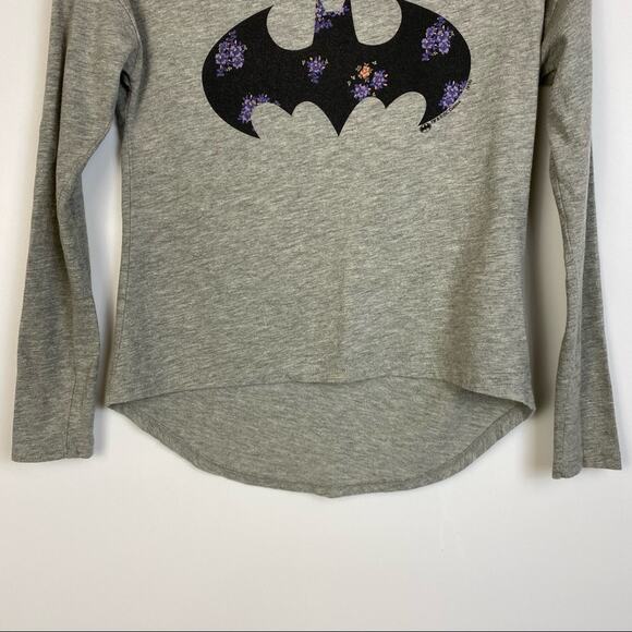 OLD NAVY COLLECTIBLE BATMAN FLORAL LONG SLEEVE TEE SIZE LARGE - Picture 4 of 10